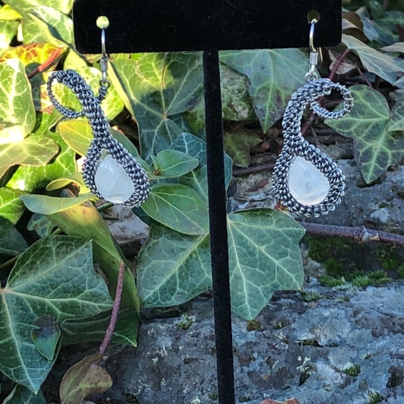 SOLD Moonstone earrings - Picture 4 of 8